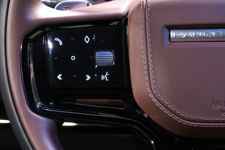 ランドローバー・レンジローバー スポーツ（ステアリングスイッチ）