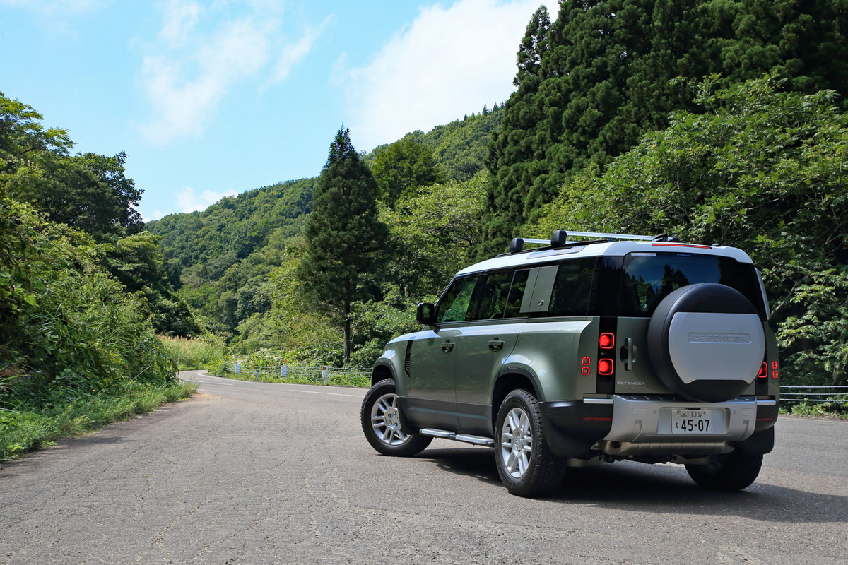 ランドローバー ディフェンダー110 4wd 8at ディフェンダー110 S 4wd 8at 試乗記 まごうかたなきオフローダー Webcg
