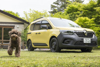 専用アクセサリーでさらに魅力アップ！ 人と犬との絆を深める「ルノー・カングー」