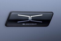 ジャガーの過去90年をたたえる新グレードがSUV「Fペース」に登場の画像