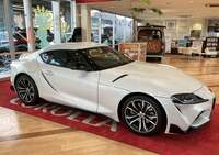 トヨタカローラ京都 山科店のシェアカー「GRスープラ」。グレードは2リッター直4ターボの「SZ-R」で、1日の使用料は1万1000円からとなっている。