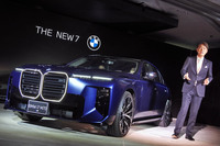 発表会では2026年4月にBMWジャパンの代表取締役社長に就任した上野金太郎氏も登壇し、今後の抱負を語った。