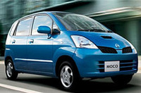 こちらは「スズキMRワゴン」がもとの「日産モコ」。一応、“日産初”の軽自動車である。