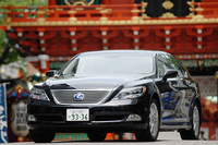 レクサスLS600hL“後席セパレートシートpackage”（4WD/CVT）【ブリーフテスト】の画像