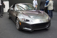 「マツダMX-5 RF」