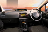 C4（5ドアハッチ）