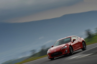 トヨタ86 GT（FR/6AT）／ヴィッツRS“G's”（FF/5MT）【試乗記】の画像