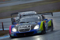 最終戦もてぎのGT500クラスを制した、立川祐路／平手晃平組のNo.38 ZENT CERUMO SC430。