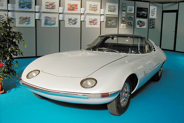 1963年テステュード。当時チーフデザイナーだったジウジアーロの作。