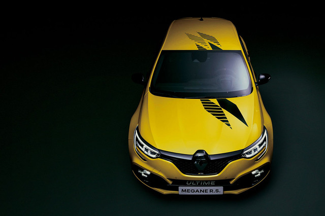 ルノーは“ルノー・スポール最後の作品”「メガーヌR.S.ウルティム」を