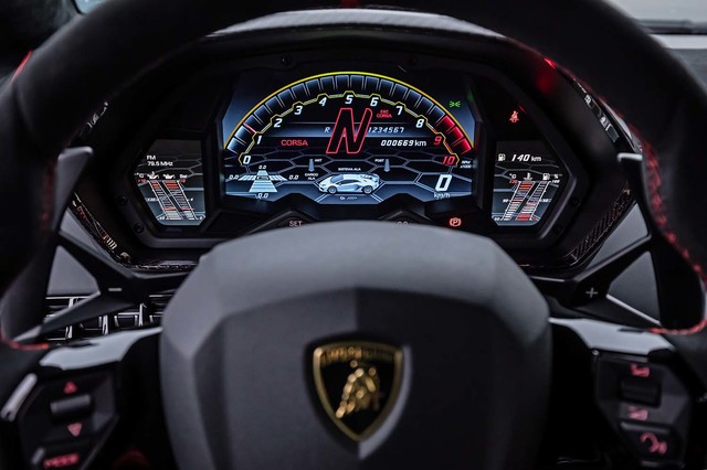 ランボルギーニ アヴェンタドールsvj 4wd 7at 試乗記 スポーツカーの荒神 Webcg