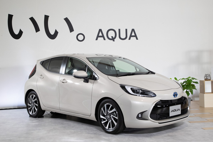 高い燃費性能と優れたユーティリティー性を併せ持つ、トヨタのハイブリッドコンパクトカー「アクア」。現行型は2代目のモデルにあたる。価格は198万円から259万8000円。