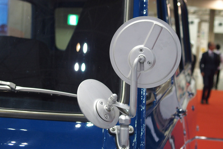 1967年に登場した初代「トヨタ・ハイエース」。