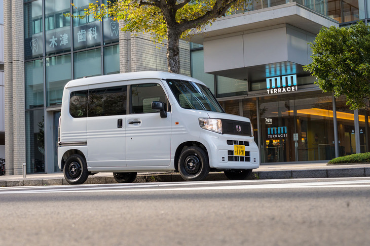 ホンダN-VAN e： L4