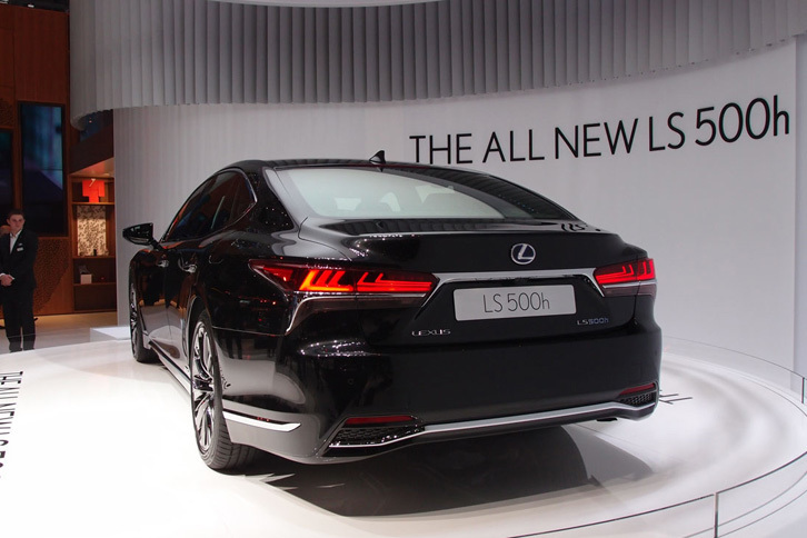 レクサスLS500h