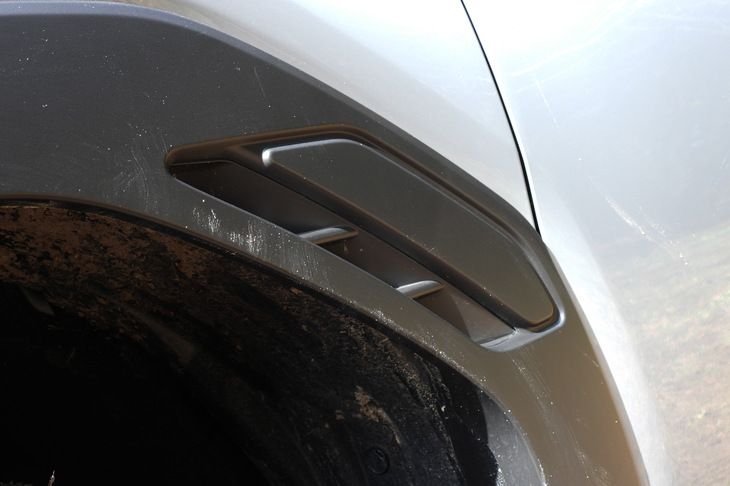 スバル・フォレスター プレミアムS：HEV EX（エアカーテン）