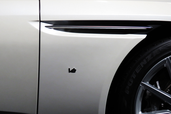 アストンマーティンDB11