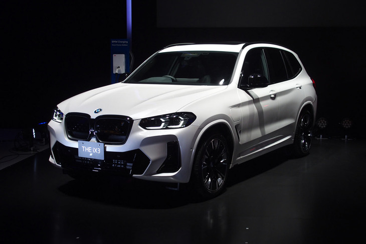 BMW iX3（エクステリア）