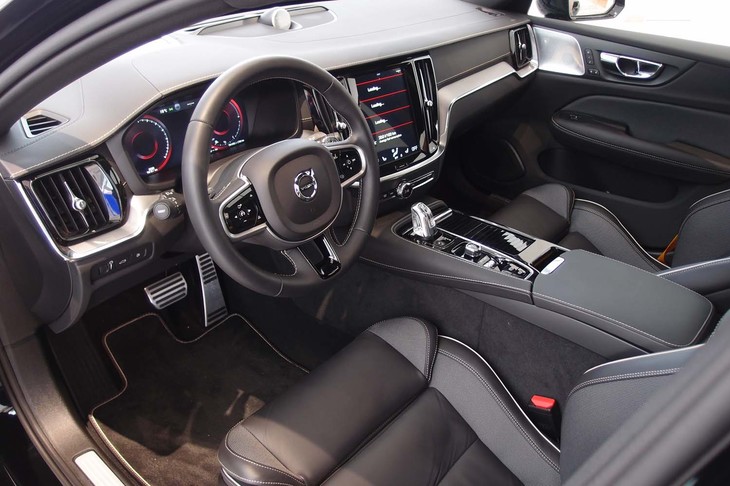 ボルボS60 T8ポールスターエンジニアード（インテリア）