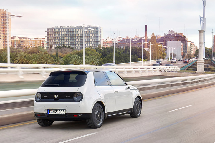 欧州では「ホンダe」の値段は、日本よりやや安く設定されているようだ。