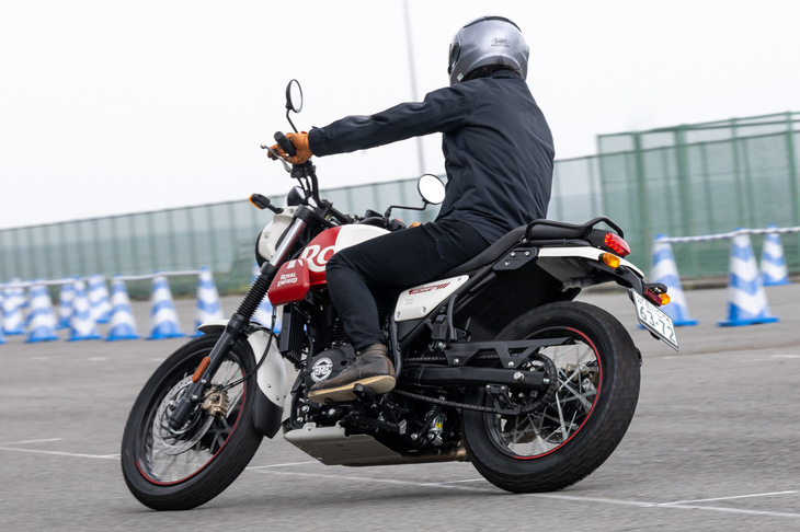 ロイヤルエンフィールド・スクラム411