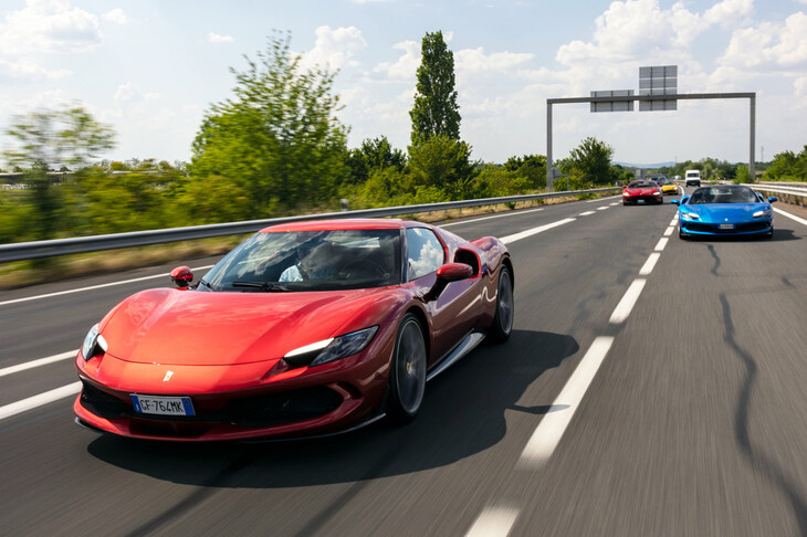 「Ferrari Road To Le Mans」より、フェラーリの最新ミドシップスポーツモデル「296GTB」。