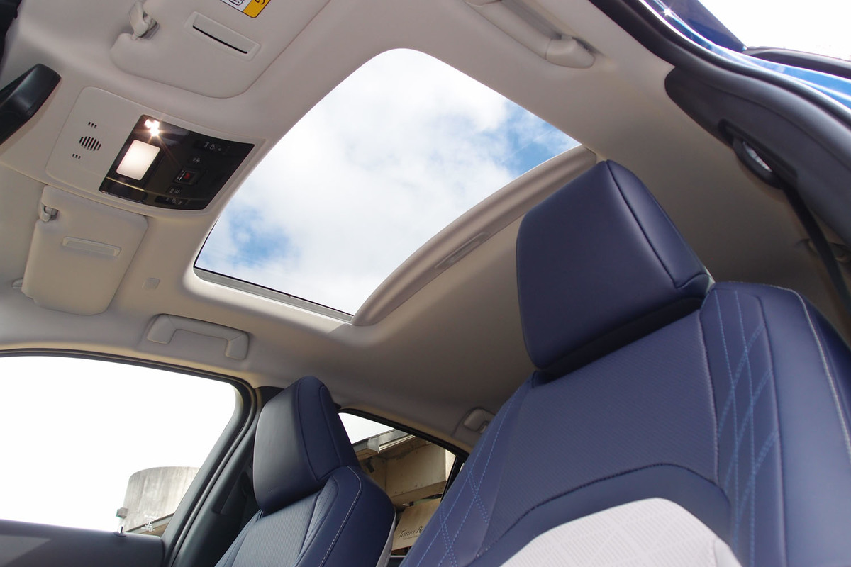 レクサスux250h 内装 外装など24枚 画像 写真 Webcg