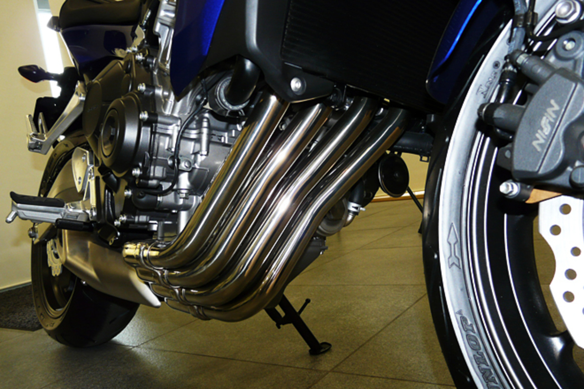 ホンダが新型バイク用の4気筒エンジンを発表 【ニュース】 - webCG 