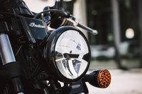 インディアンのクルーザーモデル「スカウト」に排気量999ccの「シックスティ」が登場の画像