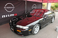 主催者の持ち込む、貴重な展示車両にも注目。写真は旧ニスモの創立10周年を記念して、1994年に発売された「NISMO 270R」。ニスモとしては初めてのストリート向けのコンプリートカーであり、エンジンをはじめ、駆動系、ブレーキ、シャシー、内外装まで手が入っていた。旧オーテックジャパンも製造に関与していた。