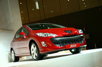 7年ぶりのフルモデルチェンジ、新型「プジョー308」発表