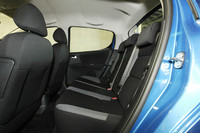 リアシートは、6:4の分割可倒式。
