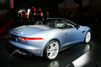 ジャガーFタイプ V8 S
    