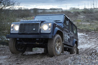 「ディフェンダーEV」