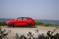 アウディの“ハイパフォーマンスSUV”「RS Q3」。日本国内では、2014年3月18日に発売された。