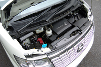 日産エルグランドV（5AT）【ブリーフテスト】の画像