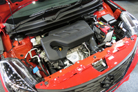 新開発のK10C型ブースタージェットエンジン。「バレーノ」を皮切りに、今後さまざまなスズキ車への搭載が検討されている。