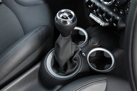 MINI ONE（FF/6MT）【試乗記】の画像