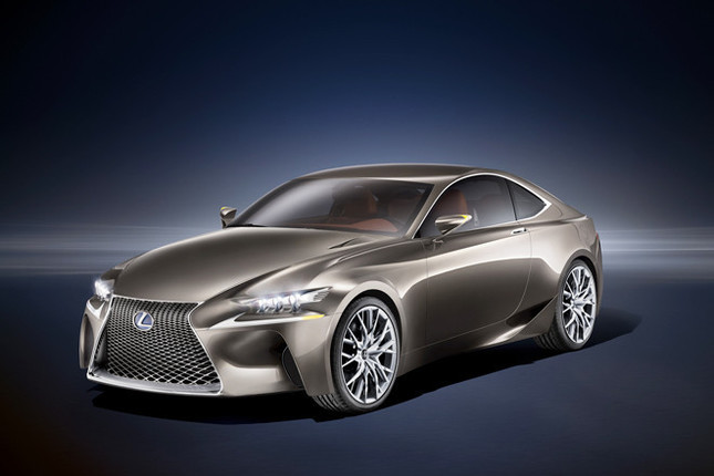 「レクサスLF-CC」