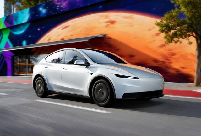 テスラが米国で、新エントリーグレード「モデルYスタンダード