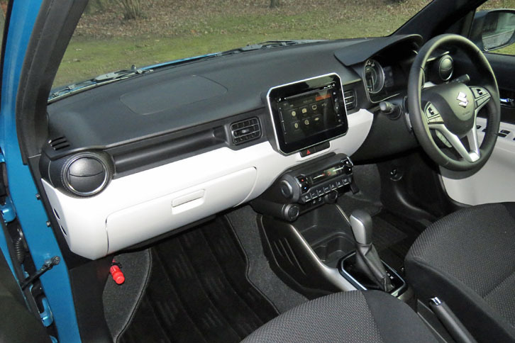 スズキ・イグニス ハイブリッドMZ（インテリア）