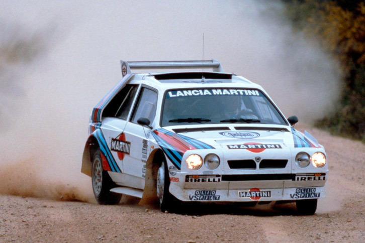 「究極のグループBマシン」と称される「ランチア・デルタS4」。ツール・ド・コルスでの事故の後も、ランチアはプジョーと激しいチャンピオン争いを繰り広げたが、タイトルには手が届かなかった。