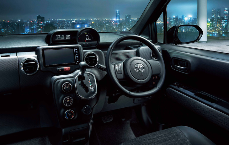 「スペイドF“ノーブルコレクション”」のインテリア。