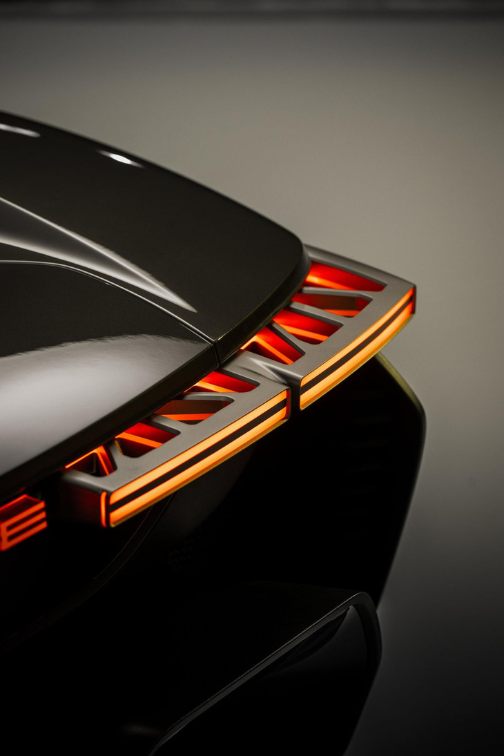 ポルシェ・ミッションX（リアコンビランプ）