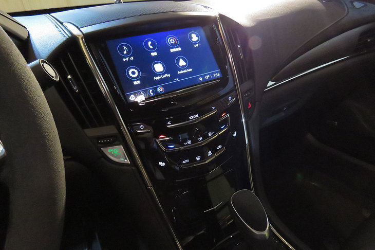 キャデラックATS-Vベクターブルースペシャル（センタークラスター）