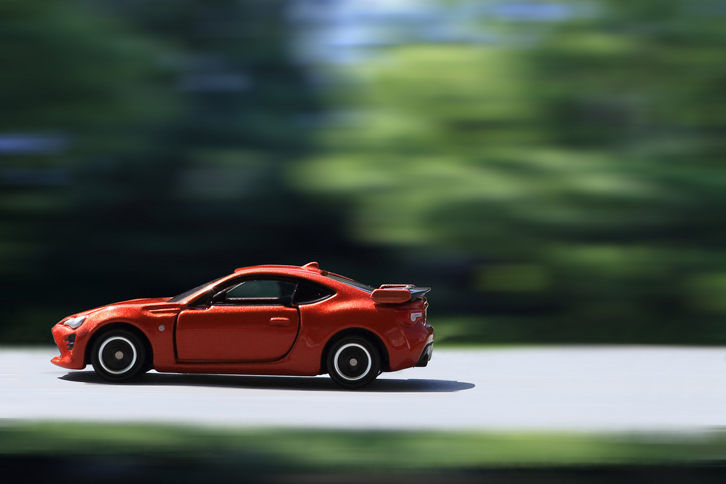 「スポーツカーとしてのさらなる深化」をキーワードに、大幅な改良が施された「トヨタ86」。ワンメイクレースも盛り上がりを見せるなど、乗って遊べるFRのスポーツカーとして定着しつつある。（写真＝荒川正幸）