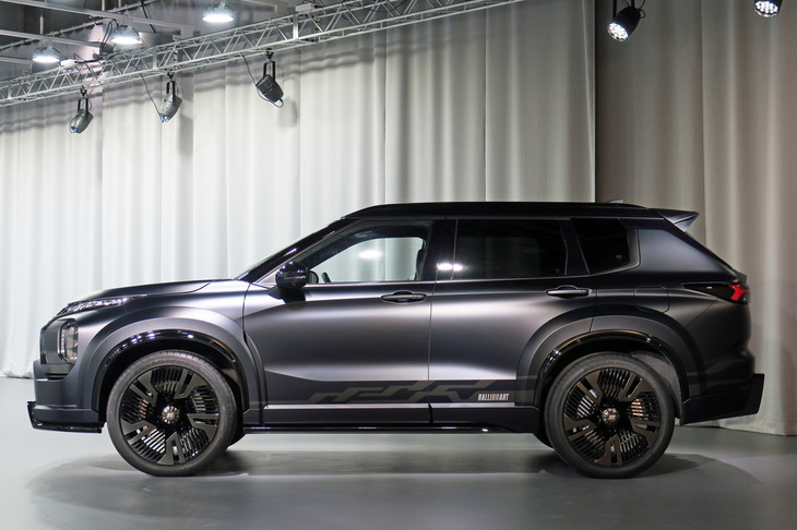 三菱ヴィジョン ラリーアート コンセプト（サイドビュー）