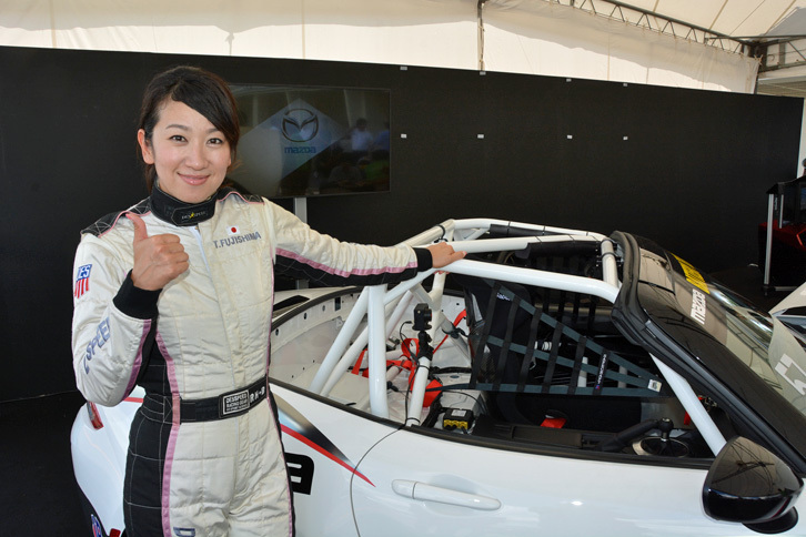 「パーティーレースは身近なレースだったけれど、GLOBAL MX-5 CUP JAPANは、アメリカへの足がかりとして、すごくおもしろいんじゃないかなと思います。やはりモータースポーツをする人にとって世界はものすごく遠く、大きな壁なので」と、モータージャーナリストの藤島知子さん。