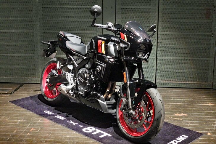 スズキGSX-8TT