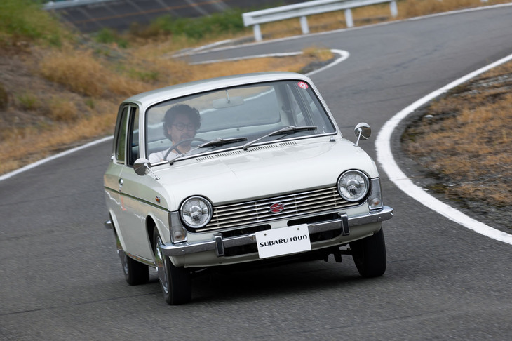 スバルが技術資料車として所有するヘリテージモデル「360」「1000」、初代「レガシィ」にも試乗。現在まで続く“スバルらしさ”の源流を訪ねました。（photo：市 健治）